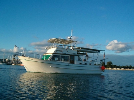 42' Trawler (Defever) With Hardtop