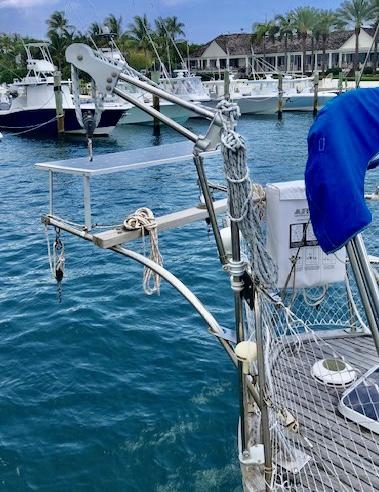 120 Outboard Lift (Capacity 120 Lb.)