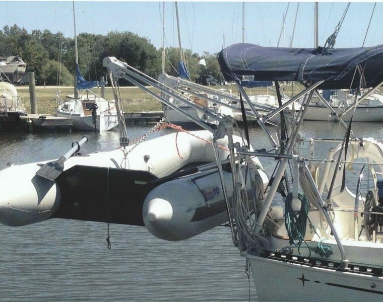 1200 Rotating Davits (Capacity of 200 lbs.)