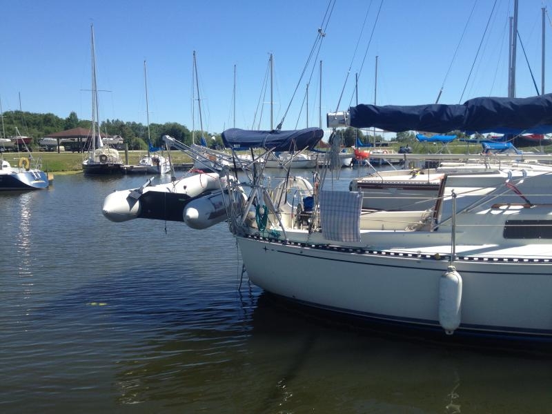 1200 Rotating Davits (Capacity of 200 lbs.)