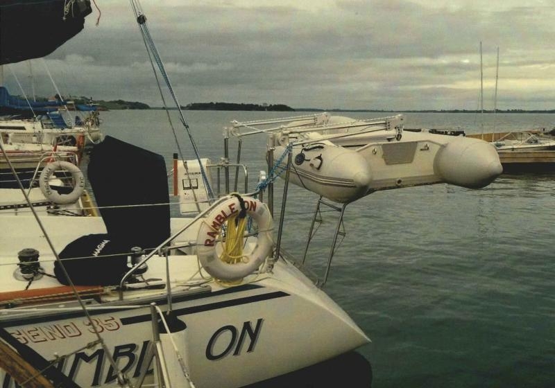 1400 Rotating Davits (Capacity of 250 lbs.)