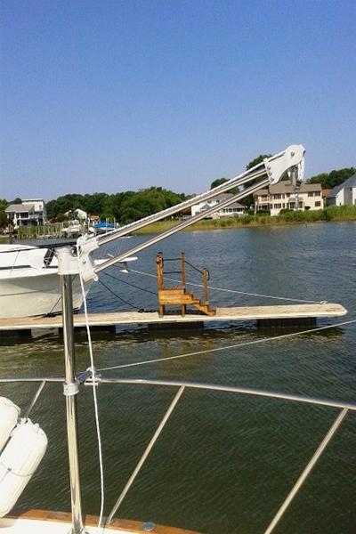 1400 Crane (Capacity 150 Lb.)