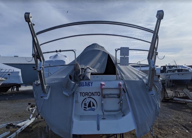 2000 Fixed Davits (Capacity of 350 Lbs.)