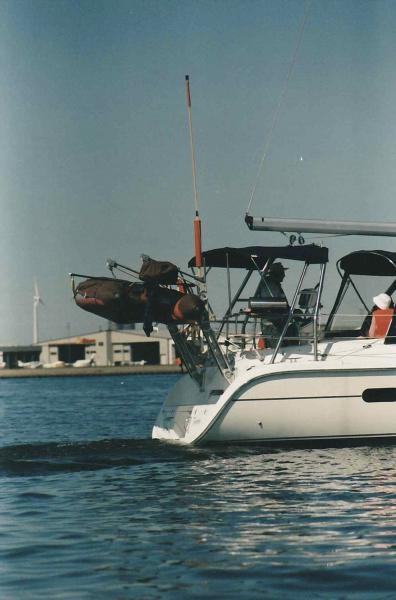 2000 Fixed Davits (Capacity of 350 Lbs.)