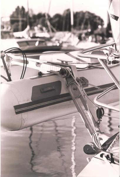 2000 Fixed Davits (Capacity of 350 Lbs.)