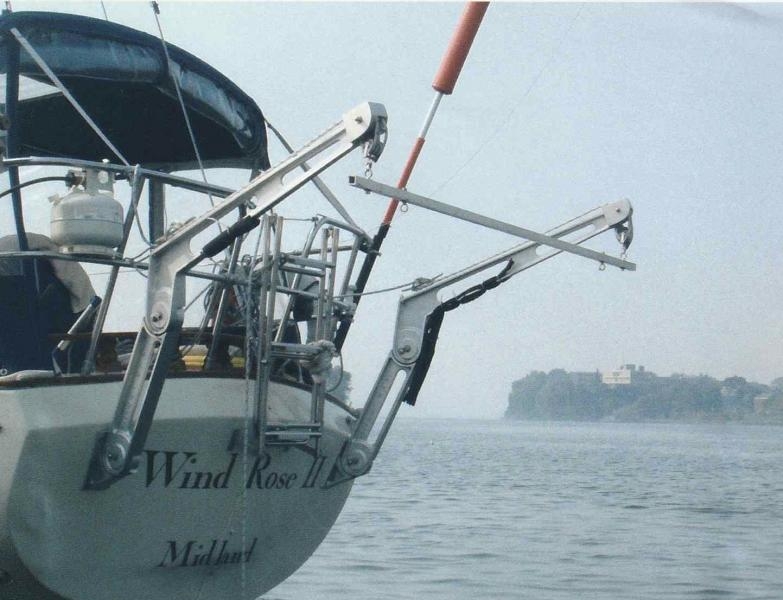 2000 Fixed Davits (Capacity of 350 Lbs.)