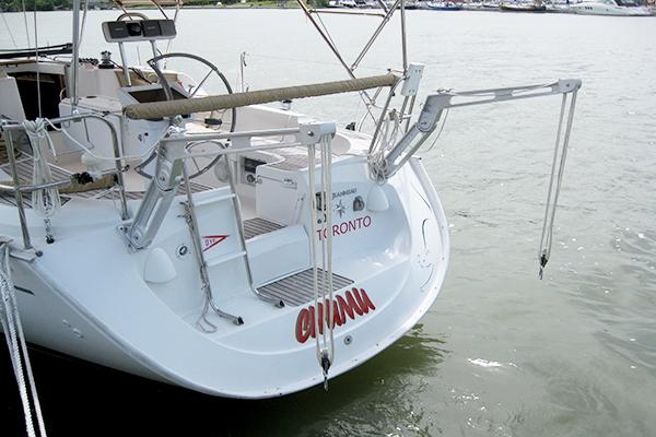 2000 Fixed Davits (Capacity of 350 Lbs.)