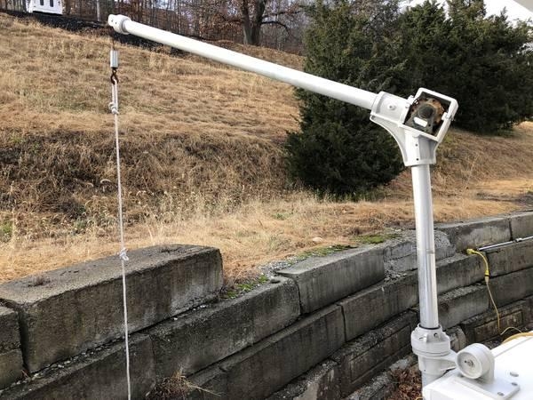 3000R Crane (Capacity 300 Lb.)