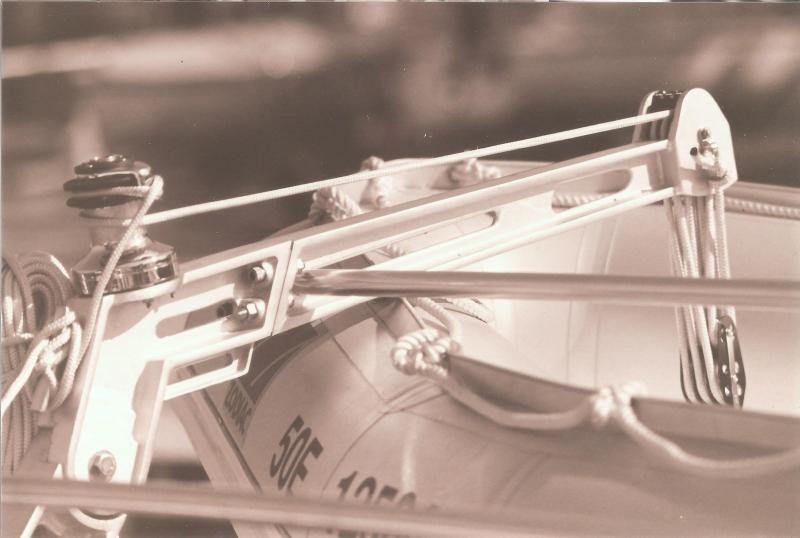 5000 Fixed Davits (Capacity of 750 Lbs.)