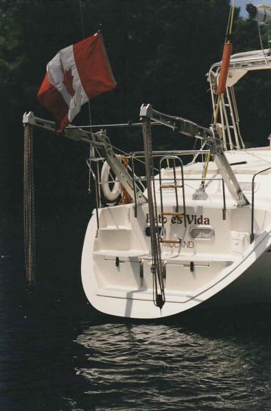 5000 Fixed Davits (Capacity of 750 Lbs.)