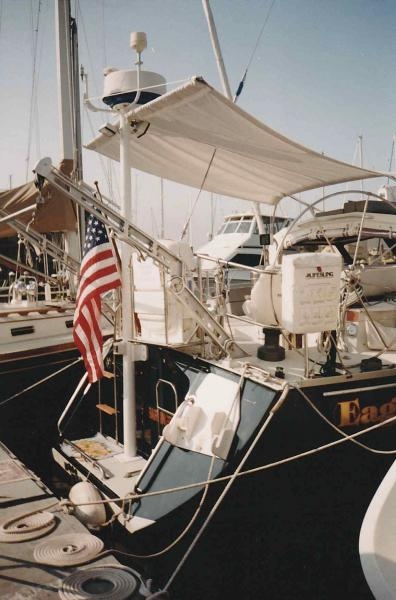 5000 Fixed Davits (Capacity of 750 Lbs.)