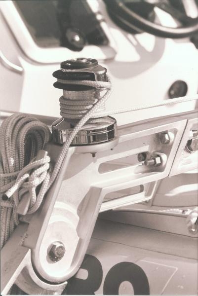 5000 Fixed Davits (Capacity of 750 Lbs.)