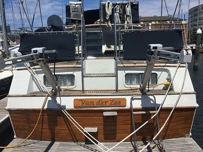 5000 Fixed Davits (Capacity of 750 Lbs.)