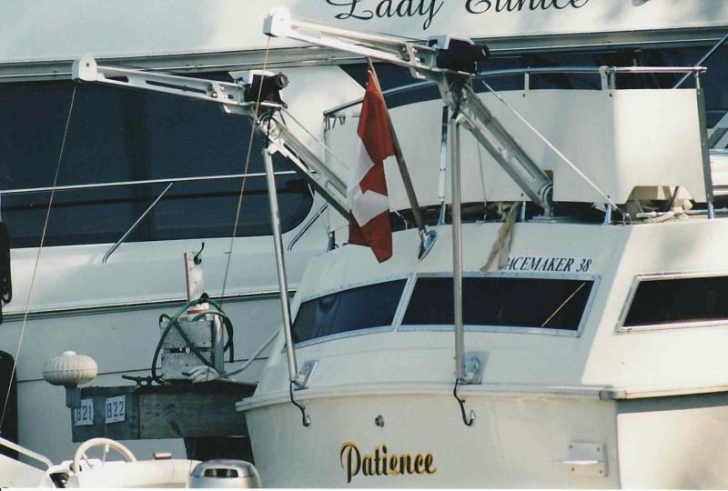 5000 Fixed Davits (Capacity of 750 Lbs.)