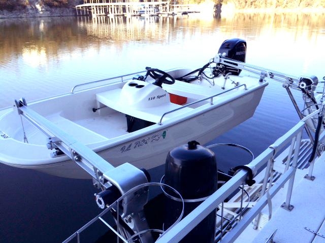 5000 Fixed Davits (Capacity of 750 Lbs.)
