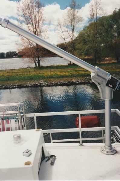 5000R Crane (Capacity 500 Lb.)