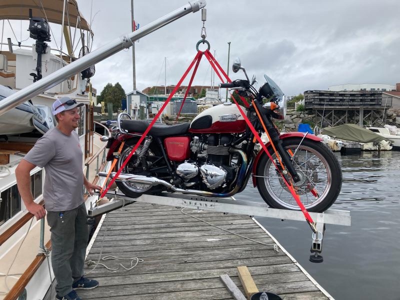 8000T Low Profile Crane (Capcity of 800 Lb.)